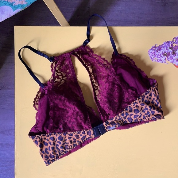 PINK (Victoria’s Secret) Lightly Lined Bra. Size S. Cheetah Print Burgundy 🍰🐆 - Picture 2 of 7